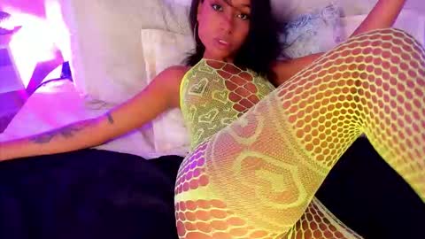 Snapshot of andy_miiller chatting on October 22, 2:28 pm Andy online show from October 22, 2:28 pm