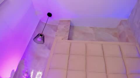 Snapshot of andy_miiller chatting on October 23, 1:43 pm Andy online show from October 23, 1:43 pm