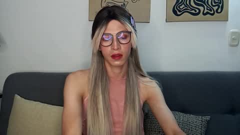 Snapshot of andy_vander chatting on September 18, 3:08 am Andy van der Rose online show from September 18, 3:08 am