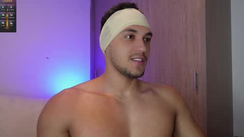 Snapshot of andy_weld chatting on October 14, 11:33 am my onlyfans online show from October 14, 11:33 am