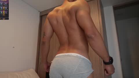 Snapshot of andy_weld chatting on October 25, 11:54 pm my onlyfans online show from October 25, 11:54 pm