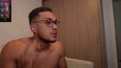 Snapshot of andy_weld chatting on October 29, 11:01 am my onlyfans online show from October 29, 11:01 am