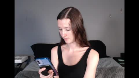 Snapshot of andyhayes69 chatting on April 12, 11:32 pm andyhayes69 online show from April 12, 11:32 pm