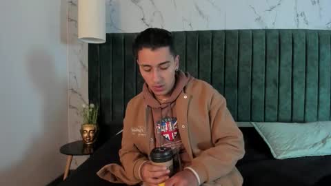 Andy Joy  online show from January 6, 11:25 am