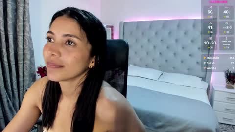 Andrea online show from December 7, 3:52 pm