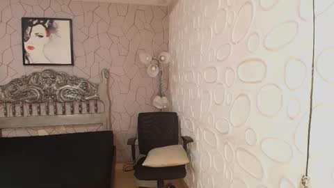 Snapshot of andyprincex chatting on February 27, 11:32 am Andy online show from February 27, 11:32 am