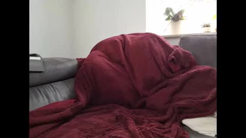 Snapshot of andypsilon88 chatting on February 12, 8:06 am ShortyfromS online show from February 12, 8:06 am