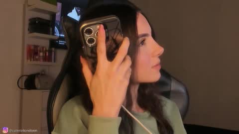      online show from November 11, 3:28 am