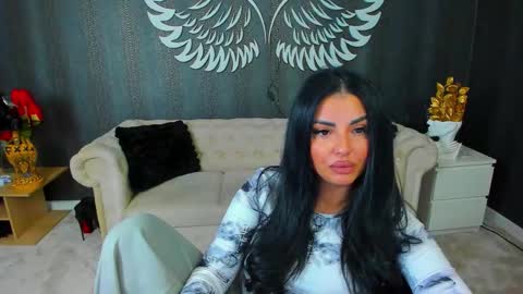 Anne online show from November 5, 5:57 pm