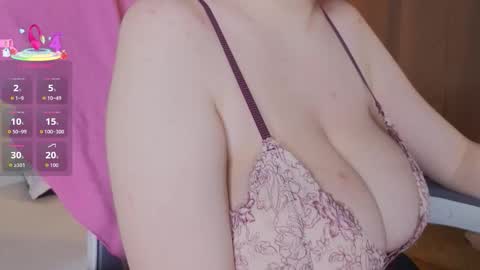 Snapshot of ange_boob chatting on February 9, 3:16 pm Ange online show from February 9, 3:16 pm