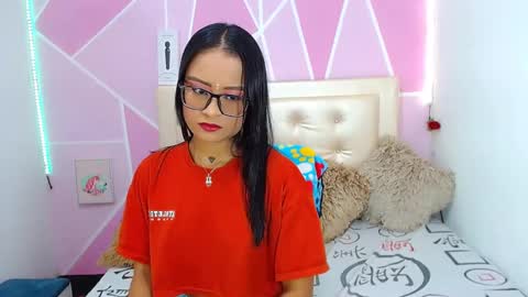 Snapshot of ange_drty chatting on October 12, 10:09 pm ange_drty online show from October 12, 10:09 pm