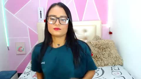 Snapshot of ange_drty chatting on October 14, 5:41 am ange_drty online show from October 14, 5:41 am