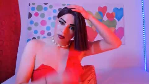 AngiePerry online show from December 3, 12:14 pm