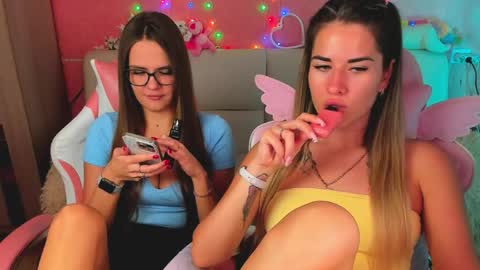 Ivanna and Jessica online show from May 20, 3:02 am