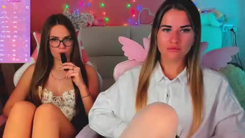Snapshot of angel_and_demon0304 chatting on June 14, 3:19 am Ivanna and Jessica online show from June 14, 3:19 am
