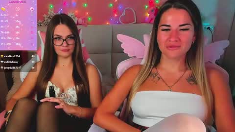 Snapshot of angel_and_demon0304 chatting on July 5, 4:19 am Ivanna and Jessica online show from July 5, 4:19 am