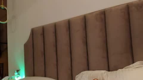 angel_andreww online show from May 15, 7:10 pm