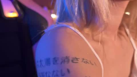 Snapshot of angel_ariela chatting on March 1, 8:44 pm angel_ariela online show from March 1, 8:44 pm