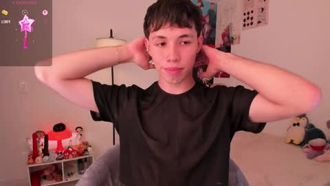 Angel   help me with 100 thumbs up online show from September 28, 10:04 pm