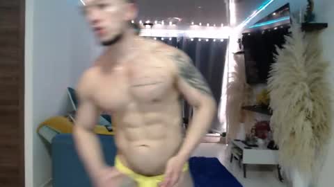 Angel Curl online show from June 1, 6:31 pm
