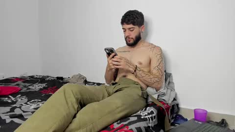 Snapshot of angel_damons_ chatting on March 3, 12:58 pm Angel Damons online show from March 3, 12:58 pm