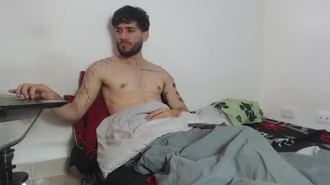 Snapshot of angel_damons_ chatting on October 23, 3:11 pm Angel Damons online show from October 23, 3:11 pm