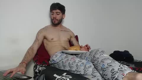 Snapshot of angel_damons_ chatting on November 17, 2:17 am Angel Damons online show from November 17, 2:17 am