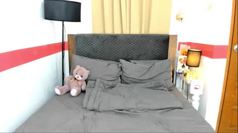 Angel online show from December 2, 1:25 am