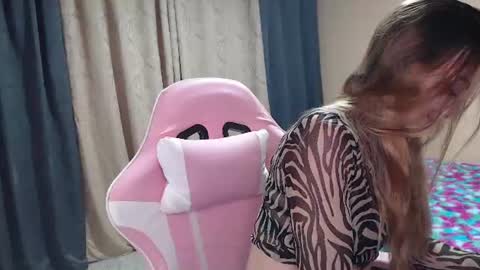Angel Girl online show from June 19, 9:29 pm