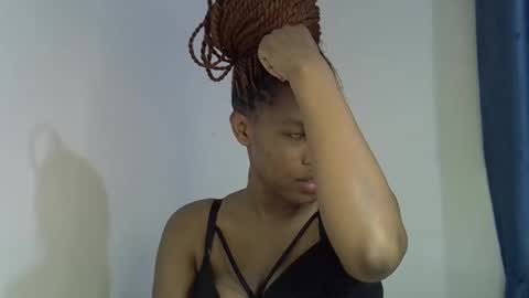 angel_mia5 online show from April 18, 4:44 pm