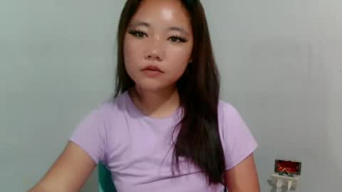 Snapshot of angel_piecumxx chatting on June 22, 9:23 pm angel_piecumxx online show from June 22, 9:23 pm