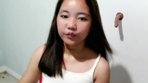Snapshot of angel_piecumxx chatting on June 28, 1:39 pm angel_piecumxx online show from June 28, 1:39 pm