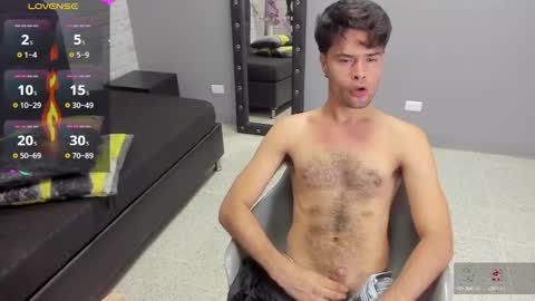 angel_schiavone online show from September 27, 12:43 pm