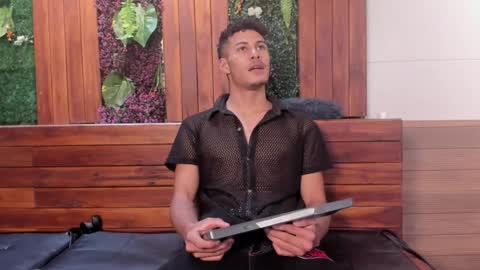 Snapshot of angel_silva_ chatting on May 1, 7:18 pm Angel online show from May 1, 7:18 pm