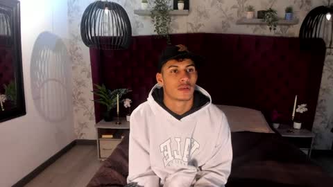 Snapshot of angel_silva_ chatting on May 2, 12:10 pm Angel online show from May 2, 12:10 pm