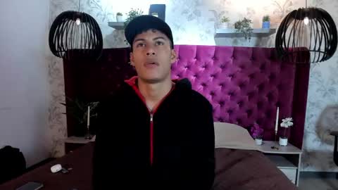 Snapshot of angel_silva_ chatting on May 7, 12:10 pm Angel online show from May 7, 12:10 pm