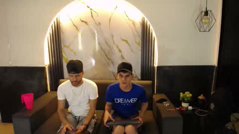 angel_villareal_ online show from February 26, 5:06 am