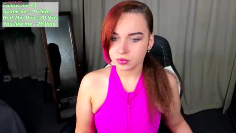 Snapshot of angela_coy chatting on October 17, 8:00 pm angela_coy online show from October 17, 8:00 pm