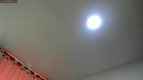 angela_nix online show from December 12, 9:15 pm