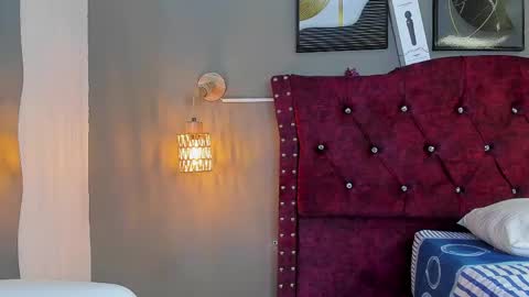 angela_nix online show from May 29, 3:21 pm
