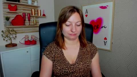 Snapshot of angela_samt chatting on May 4, 5:36 am Angela online show from May 4, 5:36 am