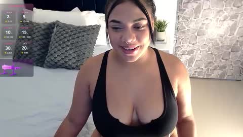 Angela online show from November 11, 7:03 pm