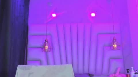 ANGELA online show from April 9, 12:10 pm