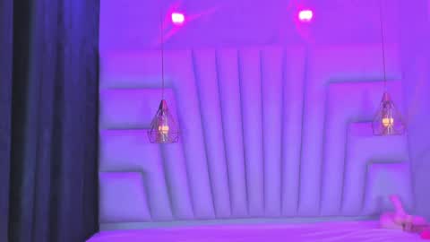 ANGELA online show from April 10, 12:10 pm