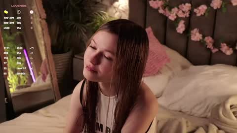 Mary online show from May 24, 1:05 pm