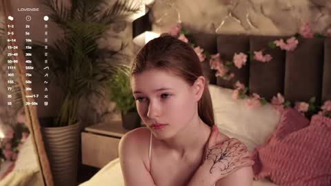 Mary online show from May 28, 12:02 pm
