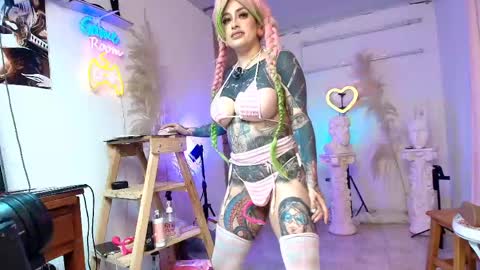 Angela Cianuro online show from May 27, 3:14 am