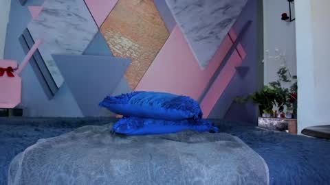 Angela online show from February 5, 6:24 am