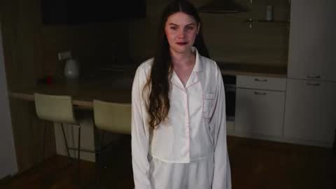 Olivia online show from December 1, 5:12 am