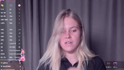 Darsi Anty online show from October 4, 3:21 pm